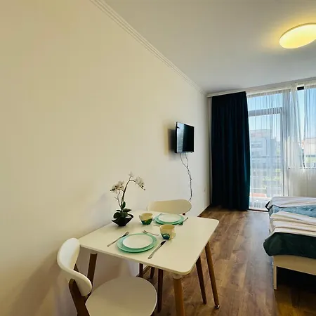 Perla 55 101 Apartment